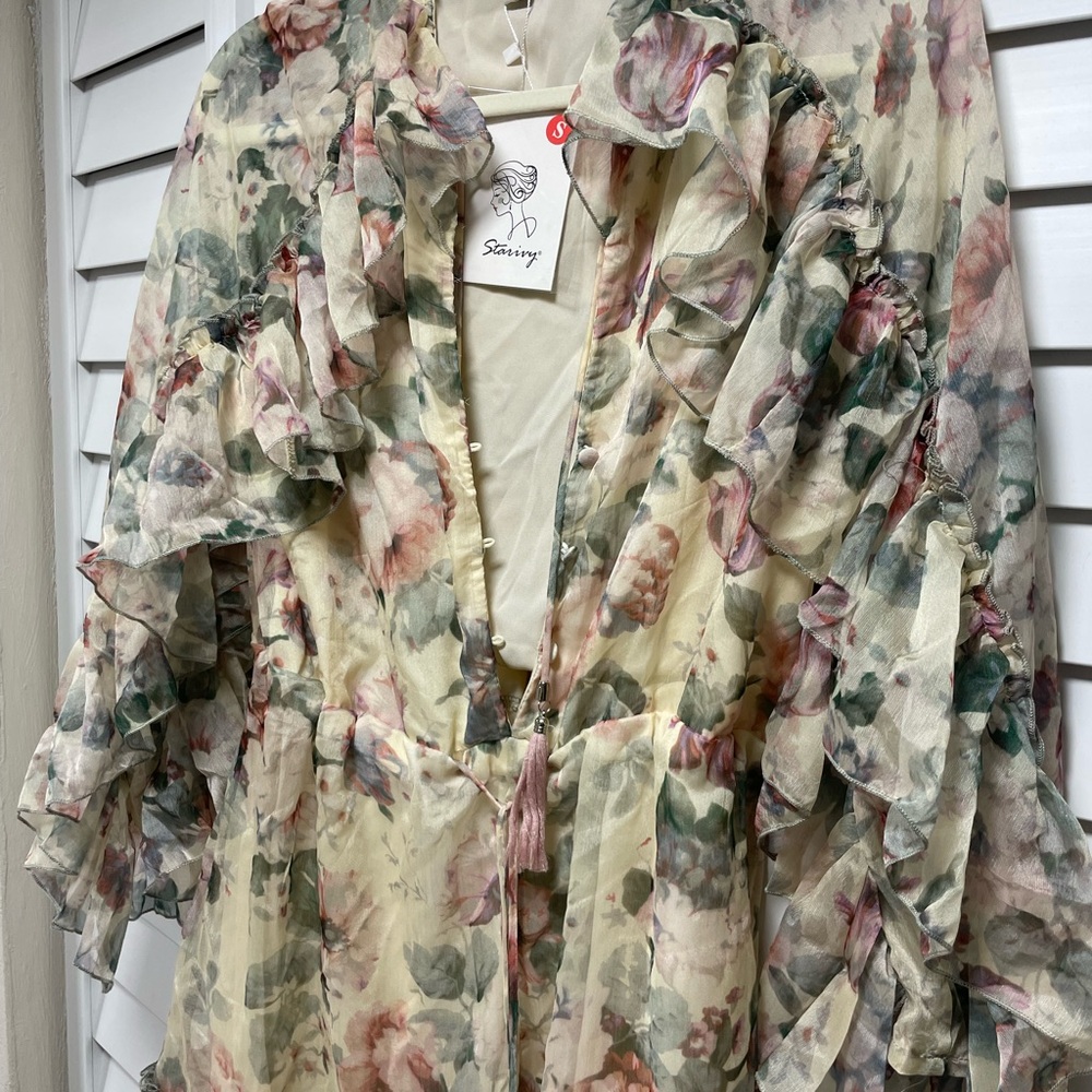 Floral Print Chiffon Romper - Picture 10 of 12